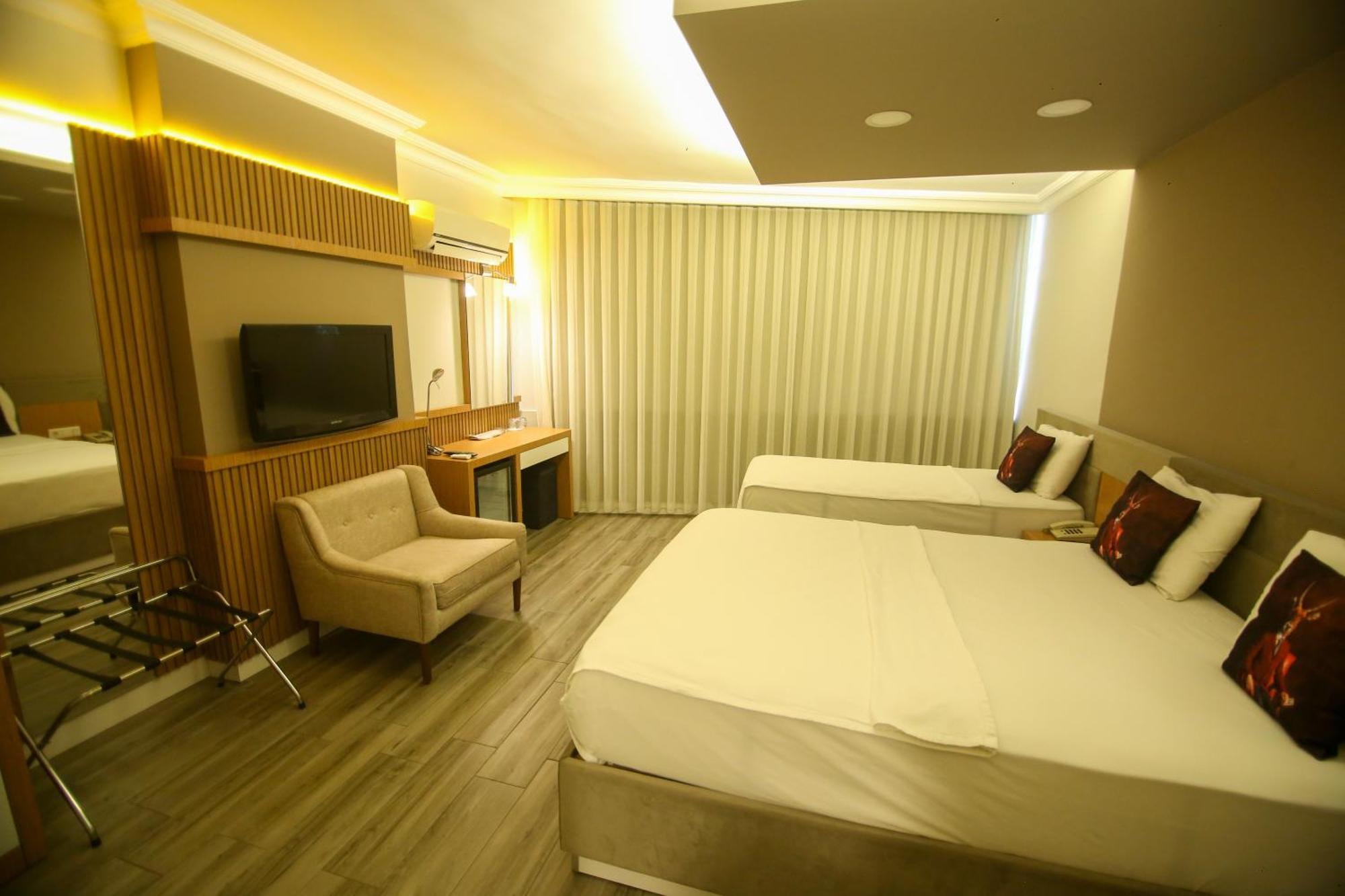 Cevik Palace Hotel 안탈리아 외부 사진