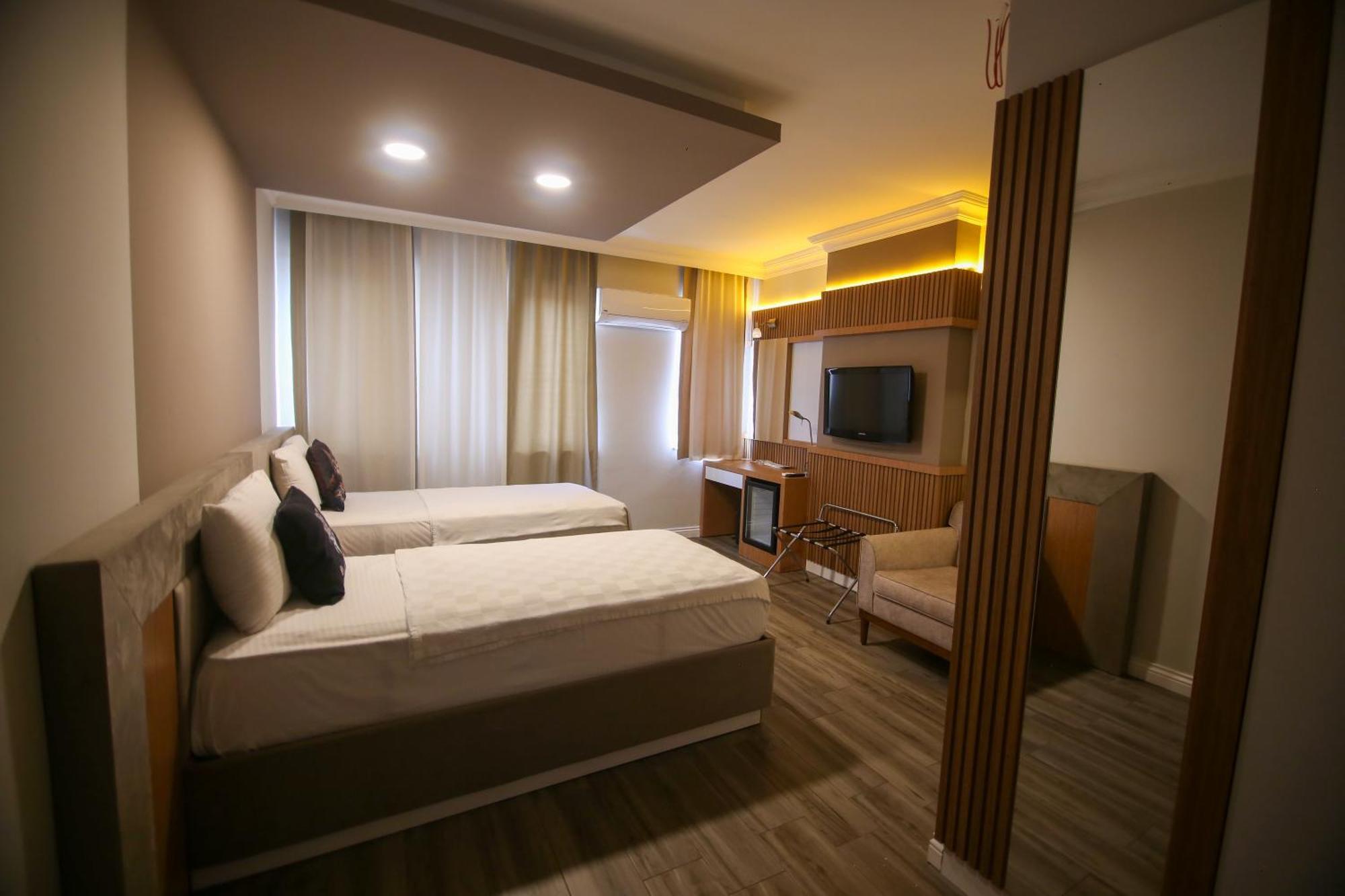 Cevik Palace Hotel 안탈리아 외부 사진
