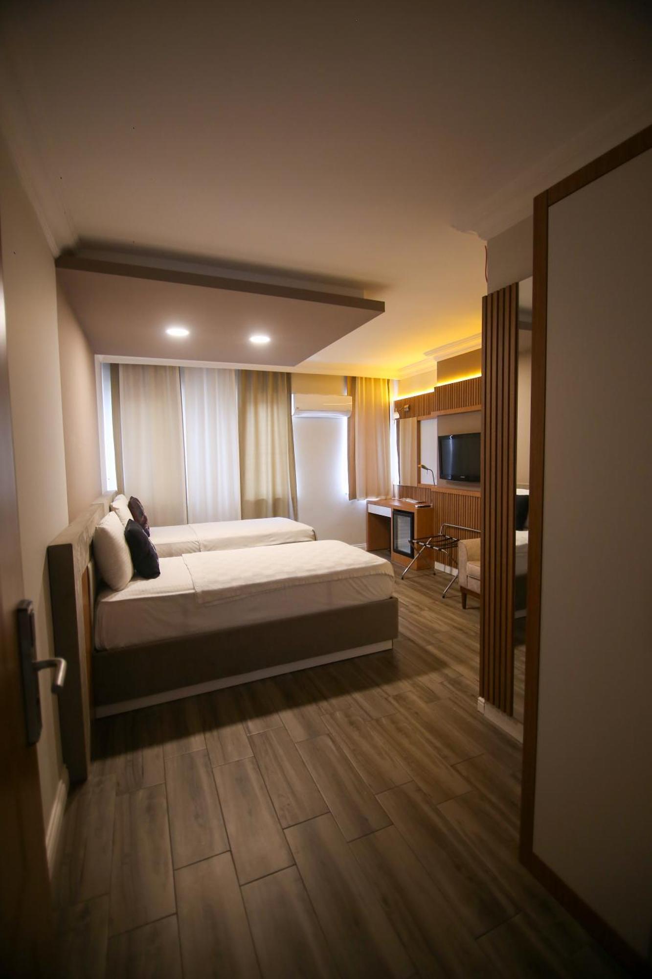 Cevik Palace Hotel 안탈리아 외부 사진
