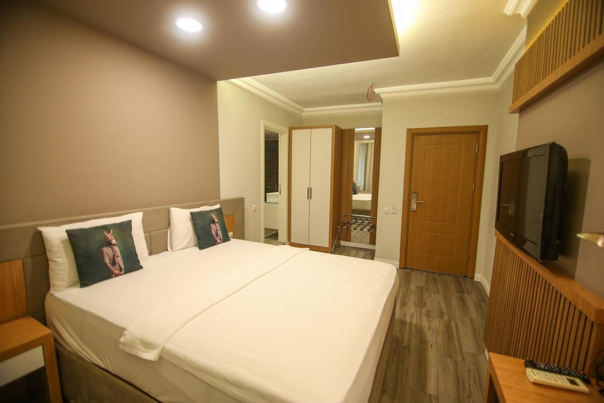 Cevik Palace Hotel 안탈리아 외부 사진