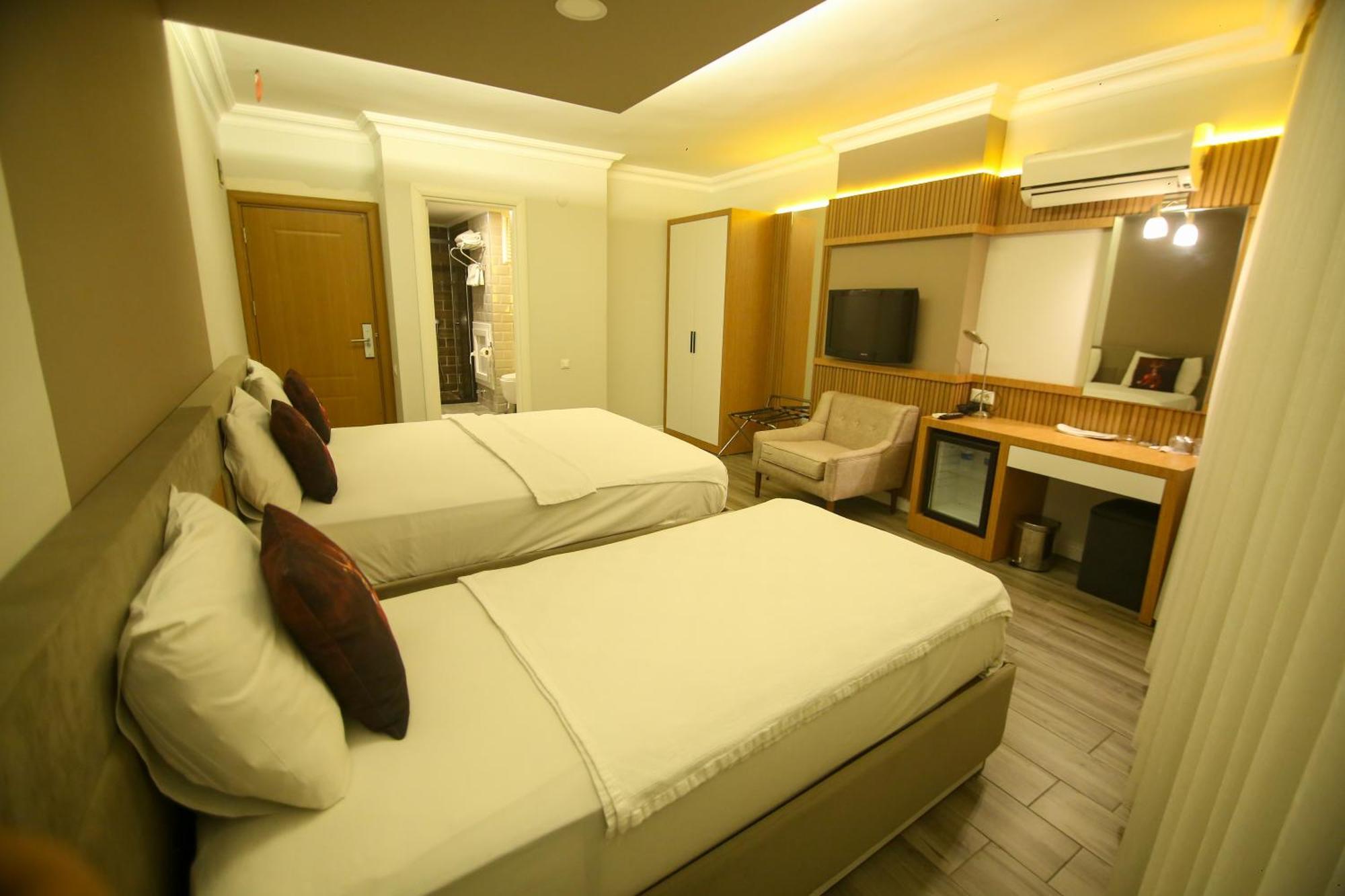 Cevik Palace Hotel 안탈리아 외부 사진