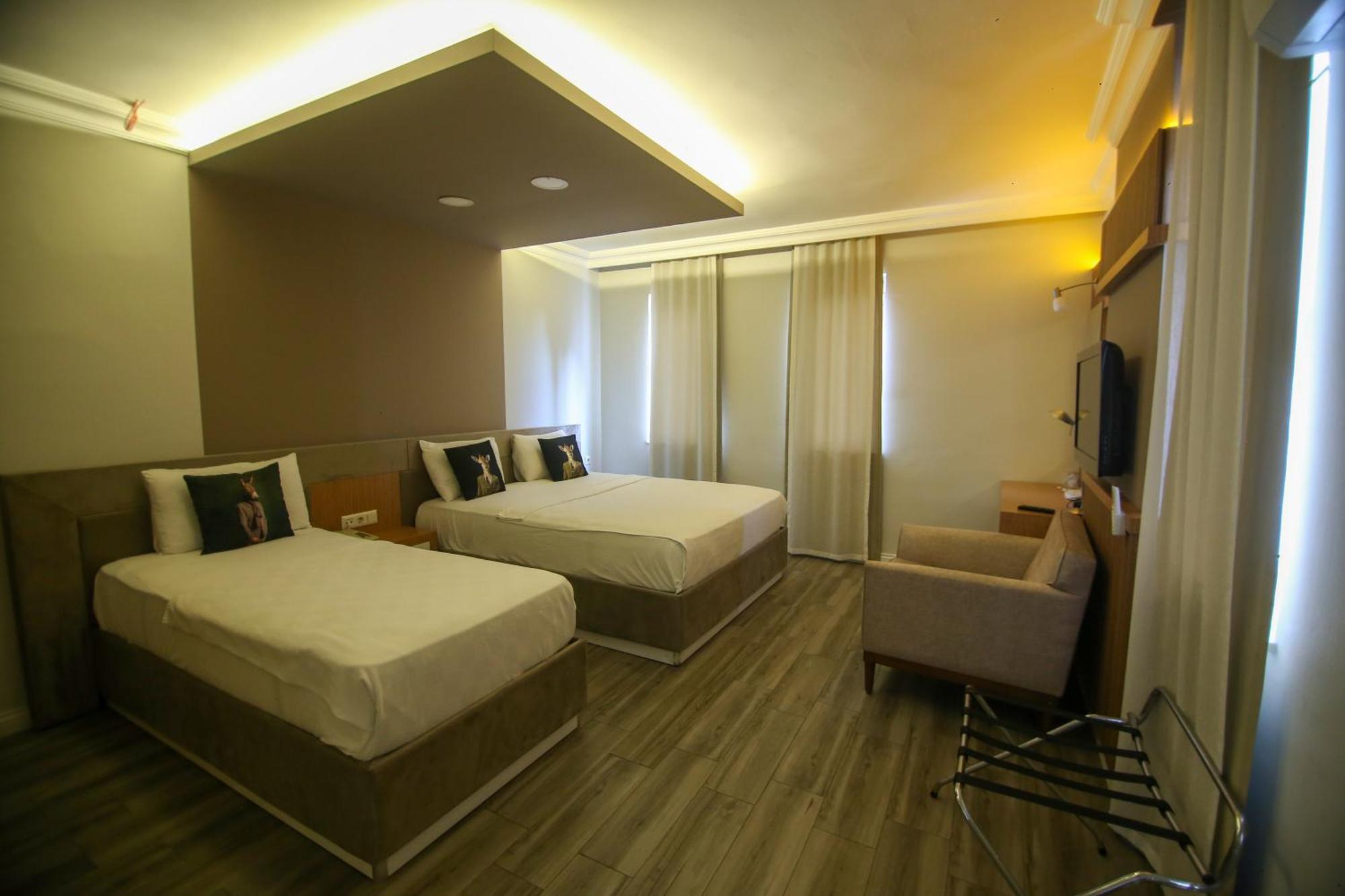 Cevik Palace Hotel 안탈리아 외부 사진