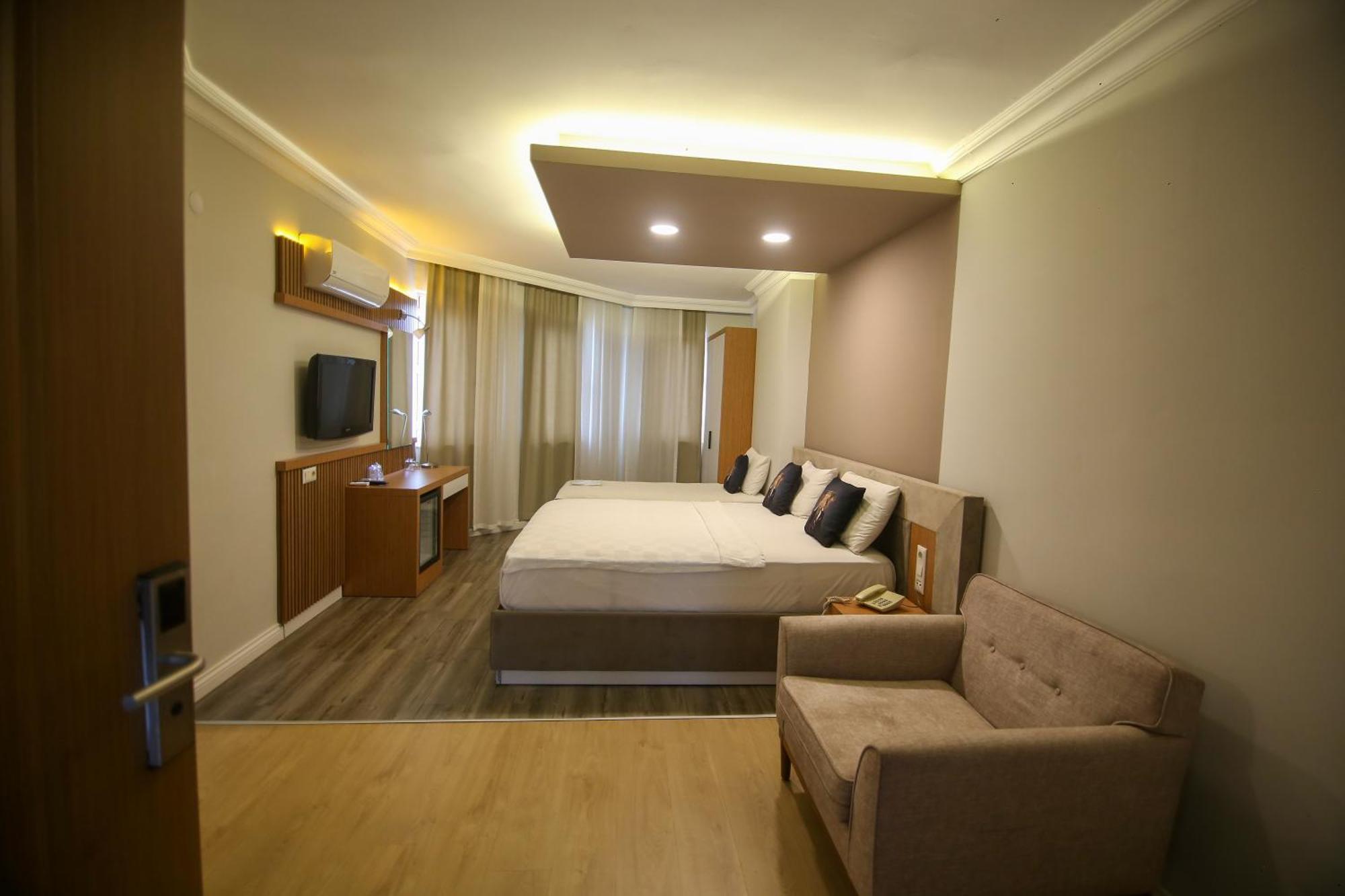 Cevik Palace Hotel 안탈리아 외부 사진