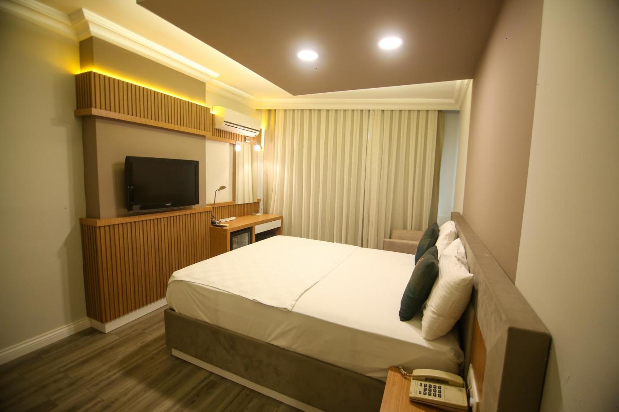 Cevik Palace Hotel 안탈리아 외부 사진