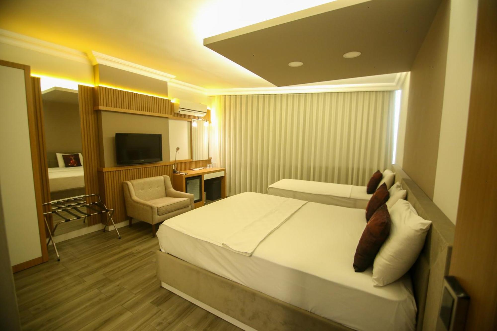 Cevik Palace Hotel 안탈리아 외부 사진